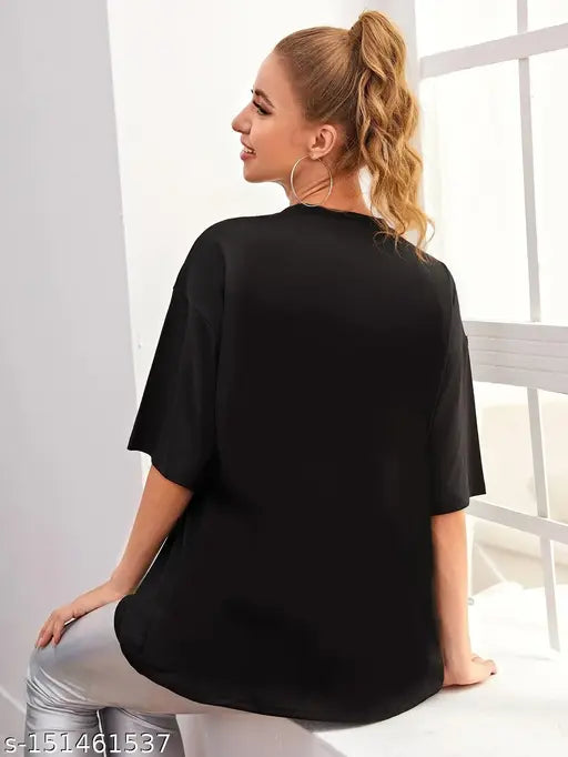 Stylish cotton oversized t-shirt for women, printed net pattern, short sleeves, size M from India