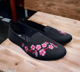 Women's black canvas bellies ballerina sandals, solid design in Indian sizes