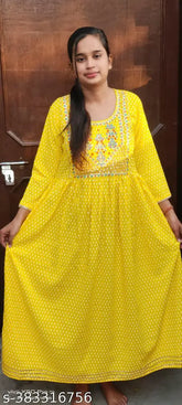 Rayon three-quarter sleeve NAYRA CUT printed kurta, Indian ethnic women's clothing with unique cuts and slits in multiple sizes S-6XL