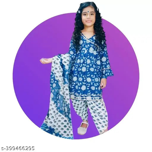 Bandhani cotton frock-dhoti and dupatta set, printed with traditional Bandhani motifs, for Indian outfits (size 18-24 months)