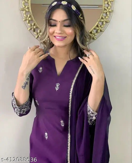 Rayon-slub dupatta set for women's kurta, solid colored with matching bottomwear and stitched net. Indian handcrafted traditional outfit in three-quarter sleeves sizes S-XXL