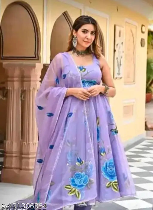 Lavender printed georgette kurta and dupatta for women, Parpal gwon XXL on model
