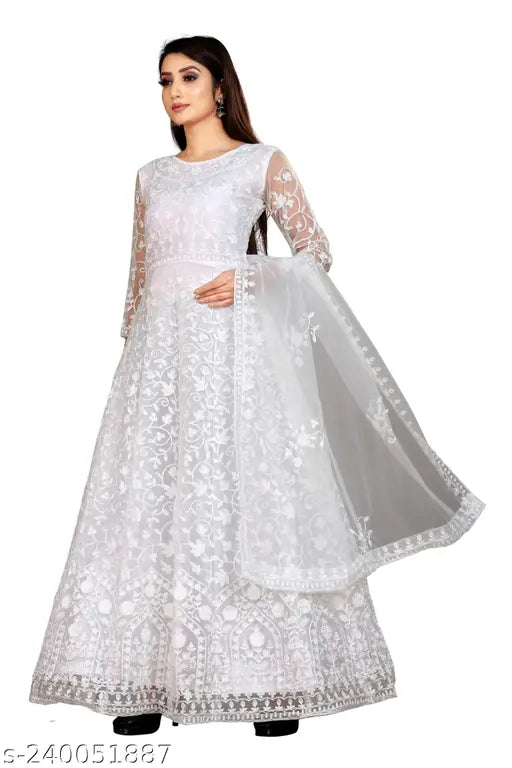 White net chain stitch embroidered gown, free size, semi-stitched with 3/4 sleeves, Indian origin
