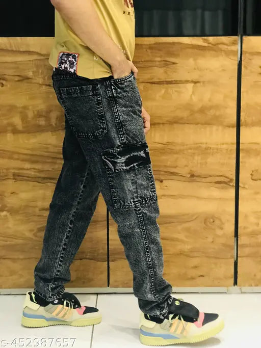 Indian denim baggy jeans, loose fit, six pockets. Comfortable trousers for men, vintage-inspired, urban style. Sizes: 28 (Waist 28, Hip 38), 30 (Waist 30, Hip 40), 32 (Waist 32, Hip 42), 34 (Waist 34, Hip 44)