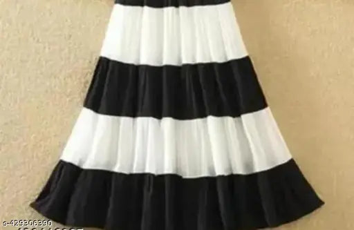 Black and white rayon solid skirt for women, size M, Indian origin