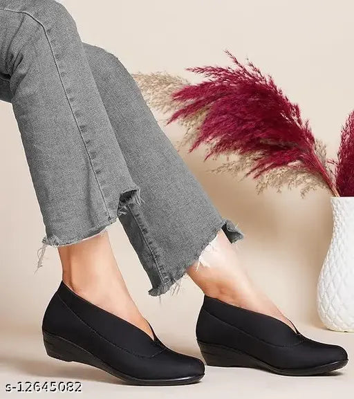 Synthetic solid ballerina flats, women's formal office shoes in sizes IND-3, IND-7, IND-9 made in India