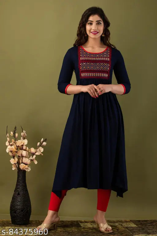 Stylish retro rayon cotton women's embroidered kurta, three-quarter sleeves with intricate patterns, size S (36in bust, 46in length)