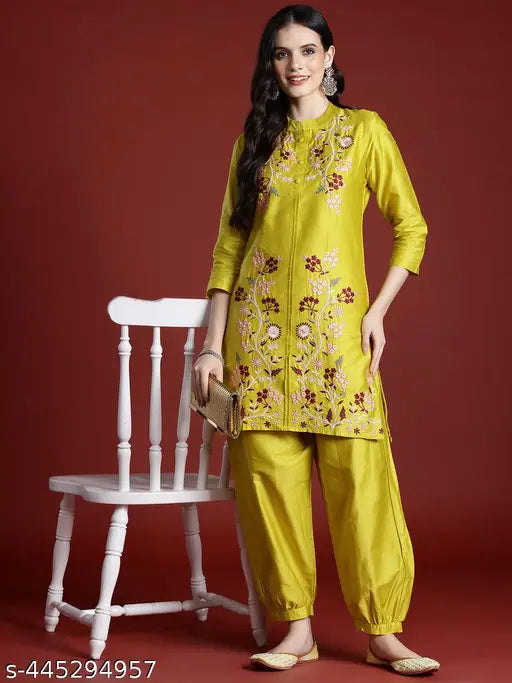 Lemon yellow cotton blend embroidered tunic & trouser coord set, three-quarter sleeves, Indian origin