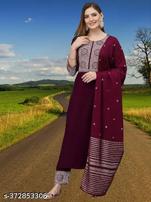 Cotton Abhisarika superior women's kurtas with dupatta and bottomwear, three-quarter sleeves, printed pattern, pack of 3 sizes S-XXXL