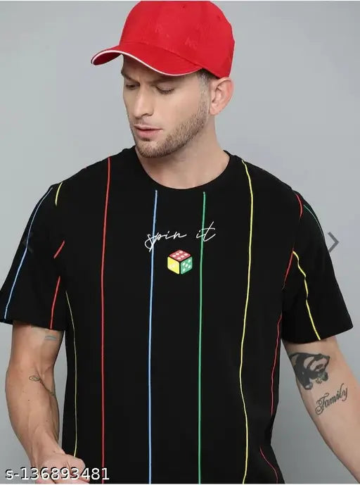 Men's black cotton t-shirt with blue, red, green stripes, pure cotton, round neck, short sleeves. Perfect for all occasions, tailored fit with front pockets and zip details. Made in India