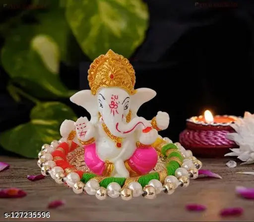 Poly-resin Meditating Ganesha idol for decoration, Indian-made Feng Shui showpiece for living room (4cm x 7cm x 6cm)