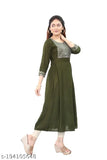 Rayon embroidery Anarkali kurti in solid combo, elegant 3/4 sleeve design, XL (Bust 38in, Length 47in), Indian origin