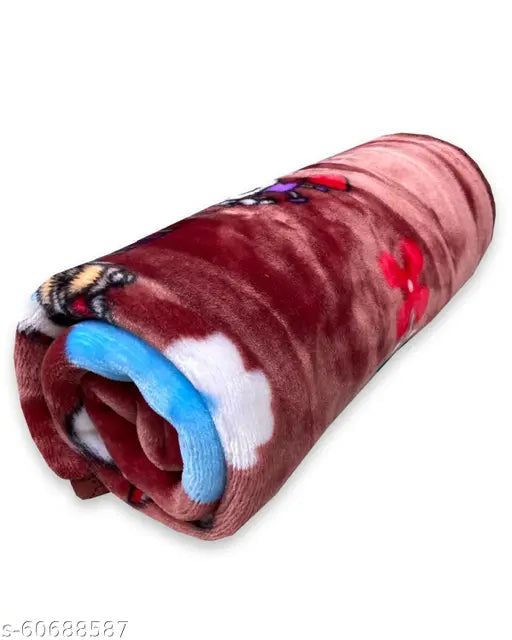 Soft polyester fleece blankets for baby boys and girls, self-design, hooded, ultra-soft winter wear for mild winter seasons, safe and trendy design, machine and hand washable