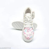 Synthetic leather casual shoes for girls, printed design, lace-up fastening, age-range: 2.5-10 years, Indian origin