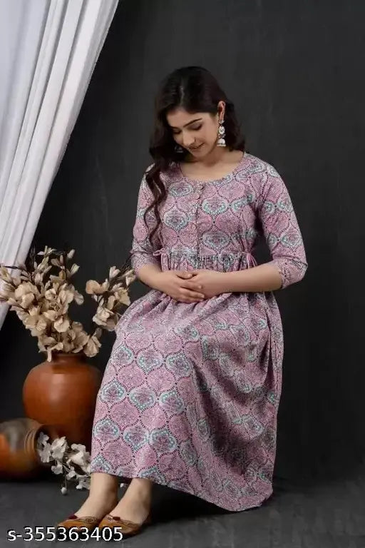 Cotton maternity kurti with zipper, pink, rayon-viscose blend, printed pattern for nursing, India