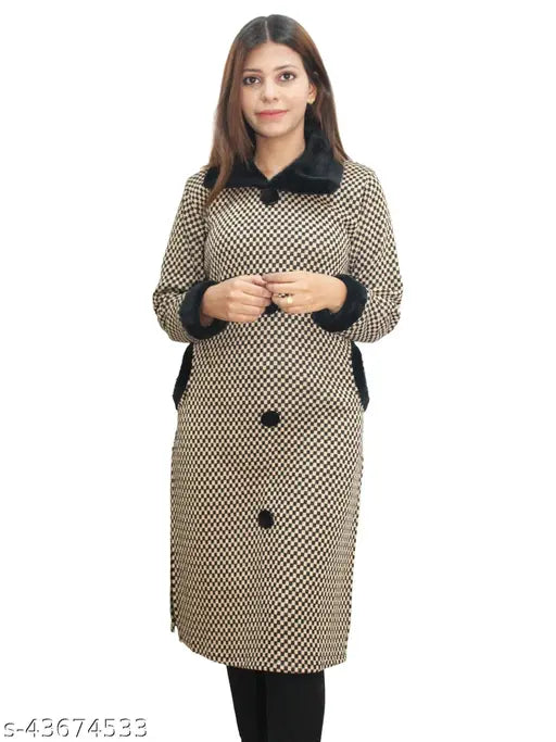 Beige wool checked collar sweater, self-design/knitted pattern, long sleeves, fur collar and pockets. Calf length kurti for women's winter wear. Made in India