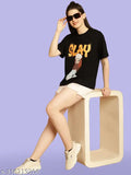 Oversized printed black cotton women's t-shirt, trendy and comfortable for everyday wear
