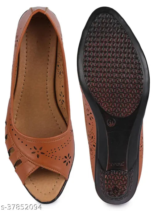 Synthetic Clouter Hub women's bellies sandals, comfortable and stylish footwear for various occasions. Available in sizes IND-3 to IND-9. Made in India