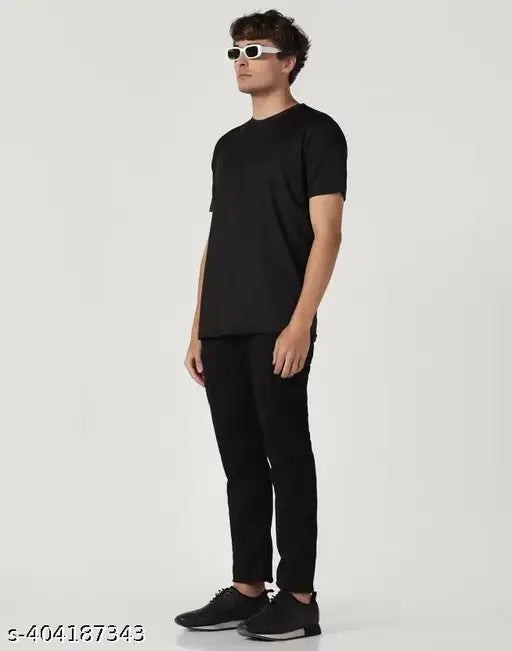 Solid polyester men's t-shirt with short sleeves, available in sizes S to XXL. Pack of 1 from India