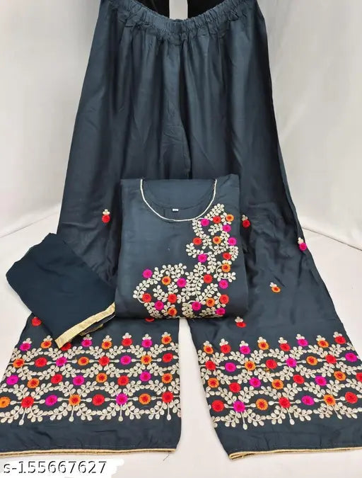 Rayon Aishani Petite Women Kurta, embroidered petite kurta with churidar, India