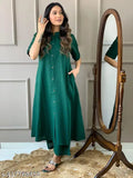 Beautiful cotton kurta and palazzo set, solid-colored traditional Indian attire for women - single size available