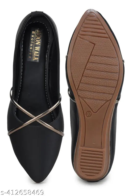 Black synthetic ballerinas, women's flat sandals. Ind-4, Ind-6, Ind-8 sizes. Indian origin