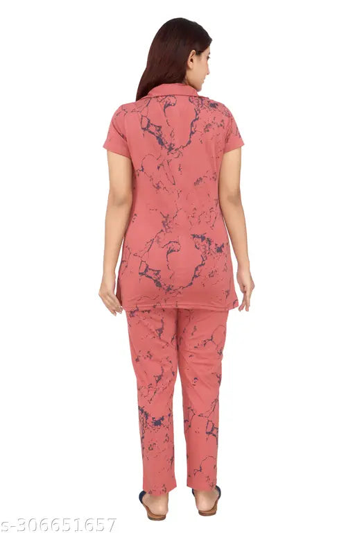 Cottonblend printed women's nightsuit with short sleeves, perfect for summer relaxation, made in India