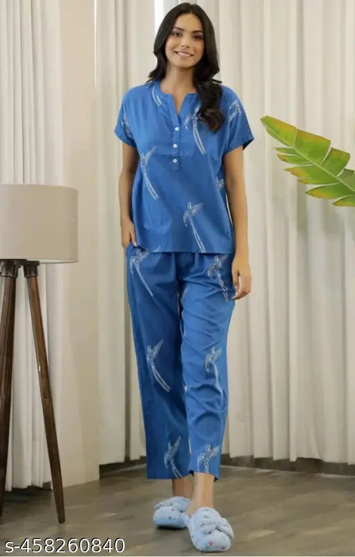 Printed cotton night suit for woman - Comfortable pyjama set with long sleeves and varied sizes (M-XXXXL)