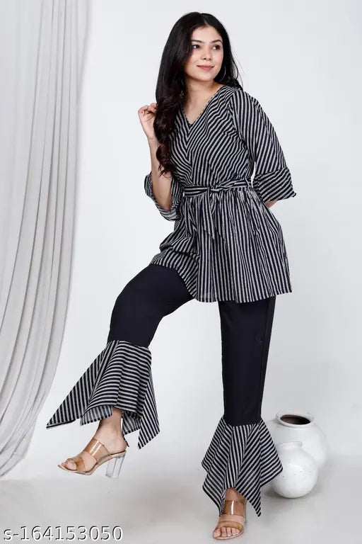 Striped cotton-crepe Indo western Kurti set with umbrella cuff palazzos, three-quarter sleeves, pack of 2 sizes from India