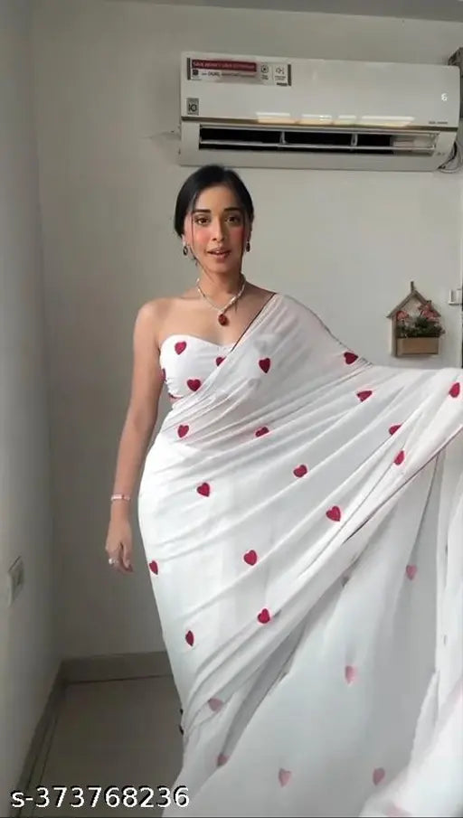 Red heart white Georgette saree, embroidered with Gamthi work and border piping, Durga Pooja special edition, free size (5.5m x 0.8m), India origin