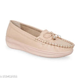 Synthetic leather Archer loafers for women & girls, fashionable closed-back footwear in vibrant textures and contrasting colors