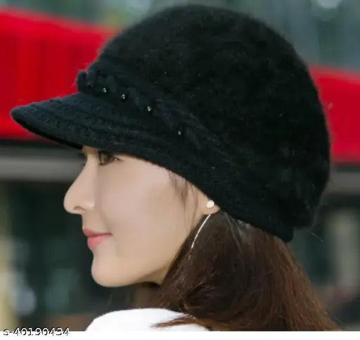 Black wool knitted beanie with fur inside for girls/women, cozy acrylic hat perfect for autumn-winter wear