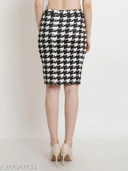 Multicolor solid pencil skirt, women's polyester skirt with tapered knee, professional attire from India