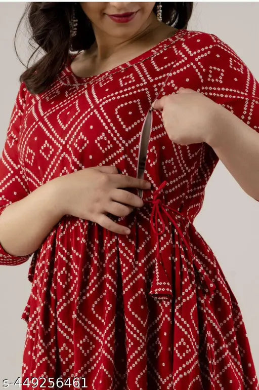 Rayon maternity feeding gown with adjustable side zip and three-quarter sleeves, printed combo design for women, S to XXL sizes