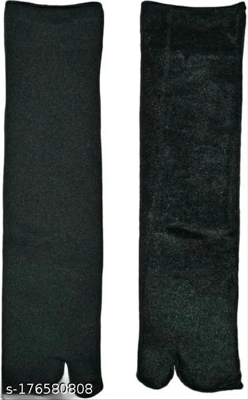 Multicolor wool snow velvet touch socks, trendy winter footwear, soft and comfortable, fits all women