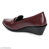 Synthetic leather slip-on sneaker for women, lightweight and comfortable daily/partywear shoe in trendy colors. Indian-made ballerinas with cushioned footbed for natural movement