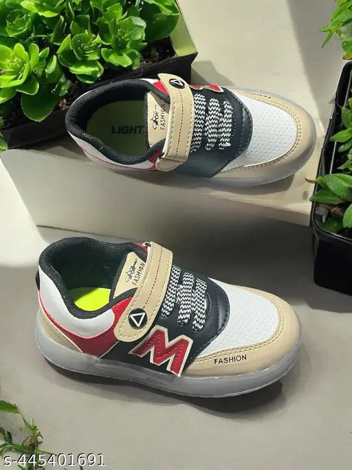 Synthetic TPR trendy LED light kids shoes, textured net for comfort and lace-up fastening, ideal for boys' play