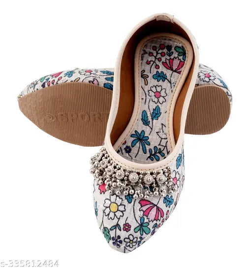 Pink textile and PVC embroidery work Jutti for kids, stylish and comfortable footwear designed for girls aged 2.5-5 years, India origin