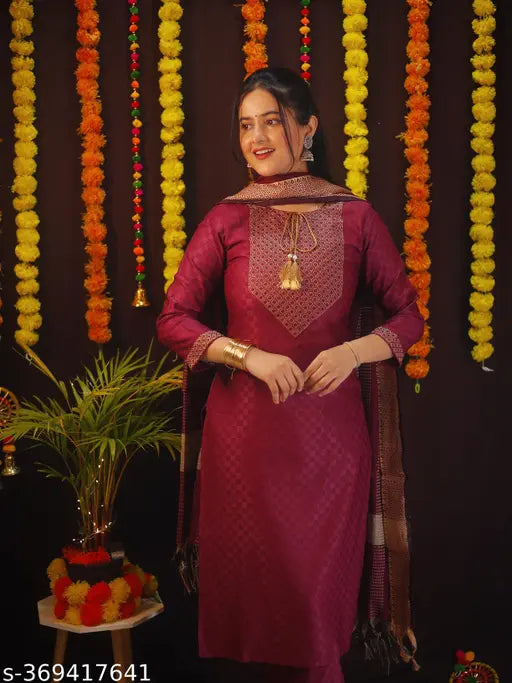 Cotton printed kurti pant with dupatta and bottomwear for women, three-quarter sleeves, single size available, Indian origin