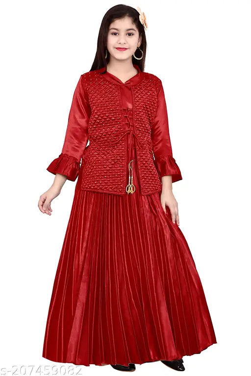 Silk three-quarter sleeve printed ethnic gown for girls (7-8 years - bust 28in/length 36in), Indian handcrafted fashion wear on mannequin