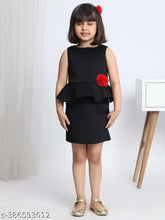 Black polyester bodycon mini dress for kids, printed net toy balloon theme, sleeveless partywear