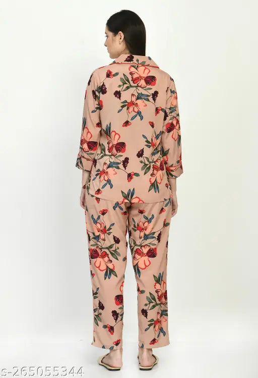 Blazin White women's polyester nightshirt & pyjama set with short sleeves, printed net design, size L from India