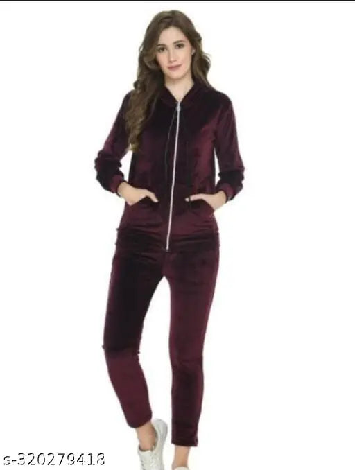 Women's velvet tracksuit in soft pink color, long-sleeved and cozy, available in sizes XS, S, M, L from India