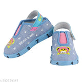 Suede and PU multicolor printed unisex casual sneakers for baby kids, chu chu sound sandals with velcro closure