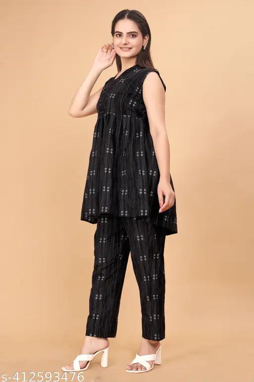 Cotton blend women's summer coord set: flared tunic top & high-waisted pants, vintage inspired design