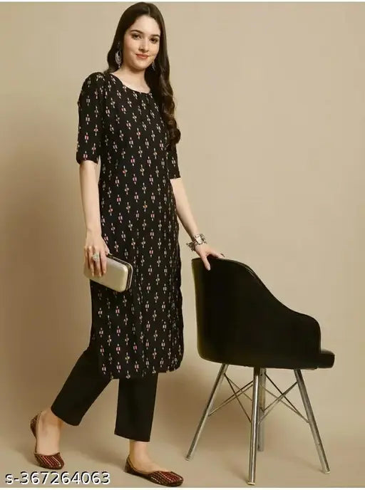 Rayon printed kurta pant set with three-quarter sleeves, Indian fashion for plus size women on model