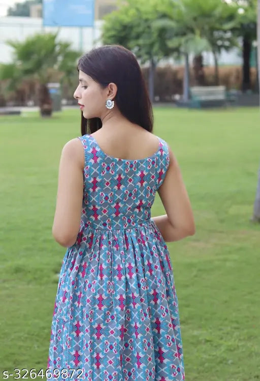 Multicolor cotton sleeveless anarkali print combo, vibrant Indian fashion on mannequin