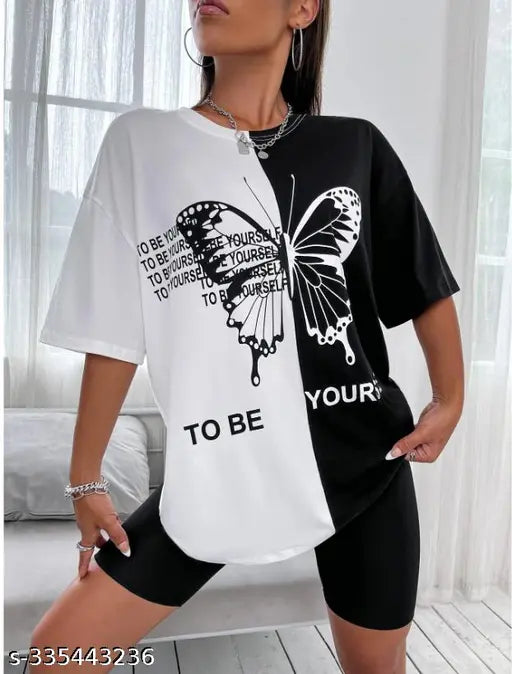 Stylish oversized printed cotton t-shirt for women, short sleeves, vibrant design. Perfect urban wear, bio-washed for softness. Made in India
