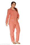 Lemon-print rayon nightsuit set for women, long-sleeved top and pyjama bottoms made in India