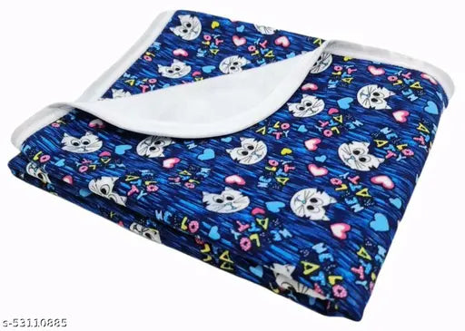 Fleece hooded baby blanket pack (1pc), soft and warm for newborn comfort, ideal for AC rooms, cartoon print, travel-friendly
